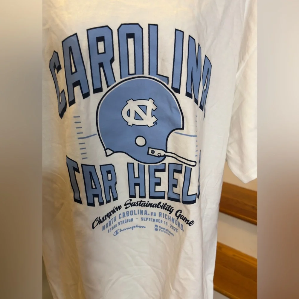 Champion White‎ and Blue Carolina Tee - Picture 4 of 7
